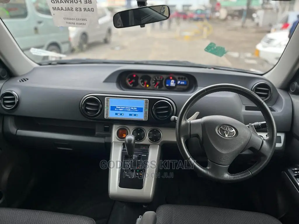 Toyota Corolla Rumion 2008 Black