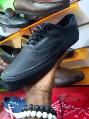 Men's Vans Black Leather