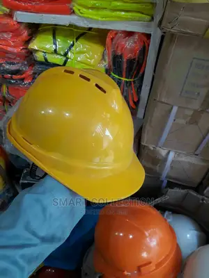 Heavy Duty Construction Helmet With Air Poles