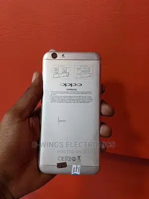 Oppo F1s 32 GB Silver