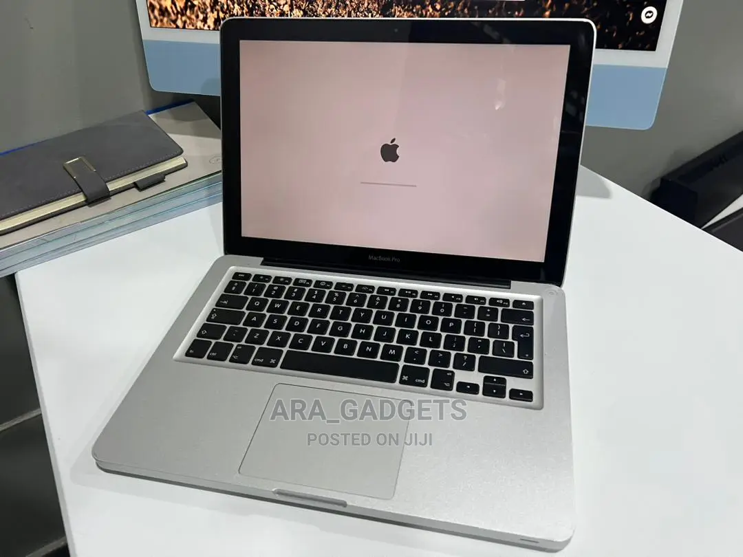 Laptop Apple MacBook Pro 2012 8GB Intel Core I5 HDD 750GB