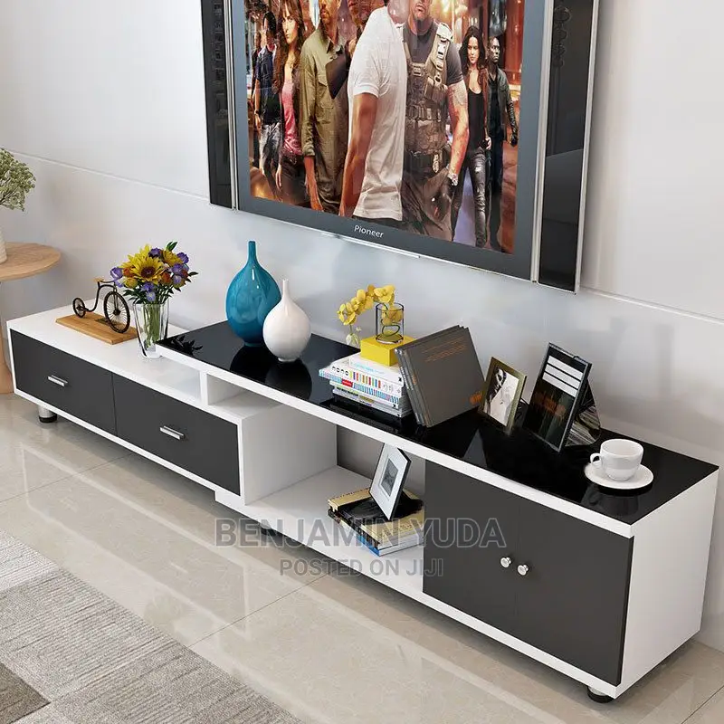 Tv Stand (Showcase)