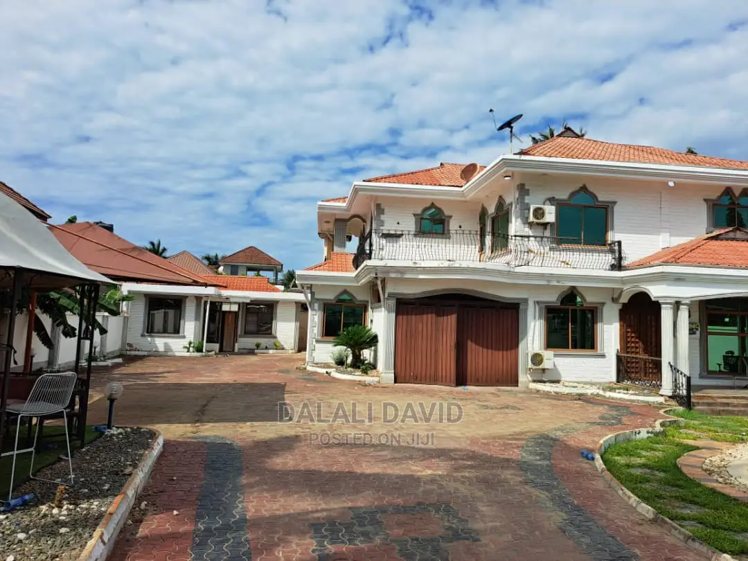 5bdrm House in Mbezi Beach Shoppers for Sale