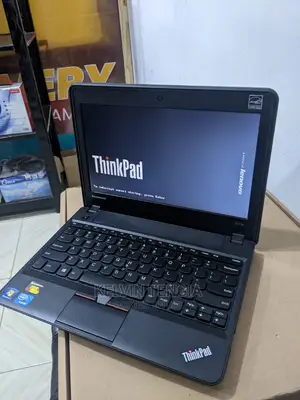 Laptop Lenovo ThinkPad X131e 4GB Intel Core 2 Duo HDD 320GB