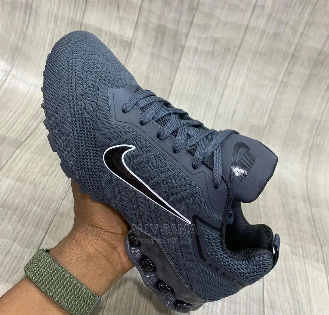 Nike Air Max Black