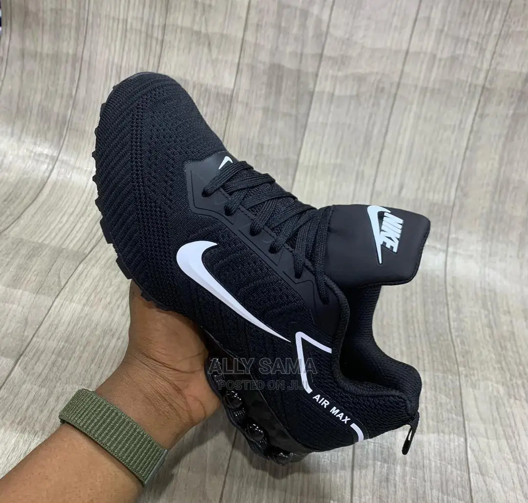 Nike Air Max Black