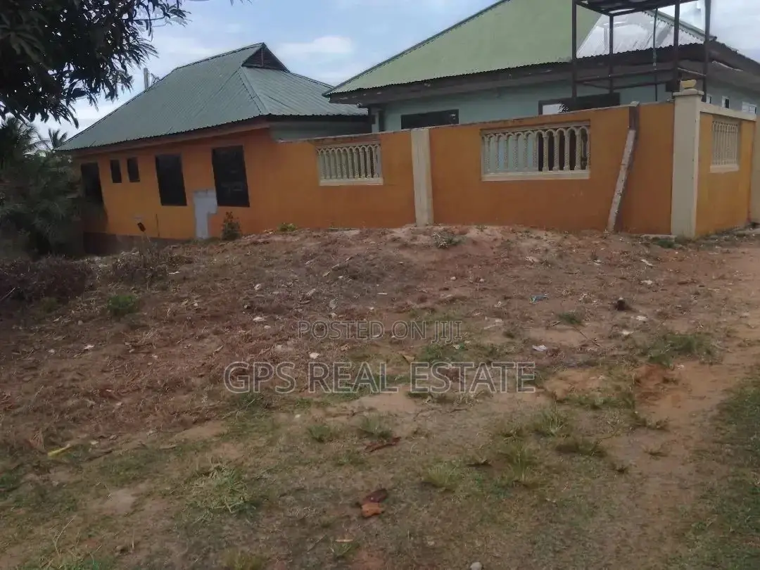 5bdrm Apartment in Mbezi Luguruni, Kinondoni for Sale