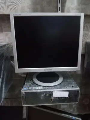 Desktop Computer HP 2GB Intel Core 2 Duo HDD 320GB