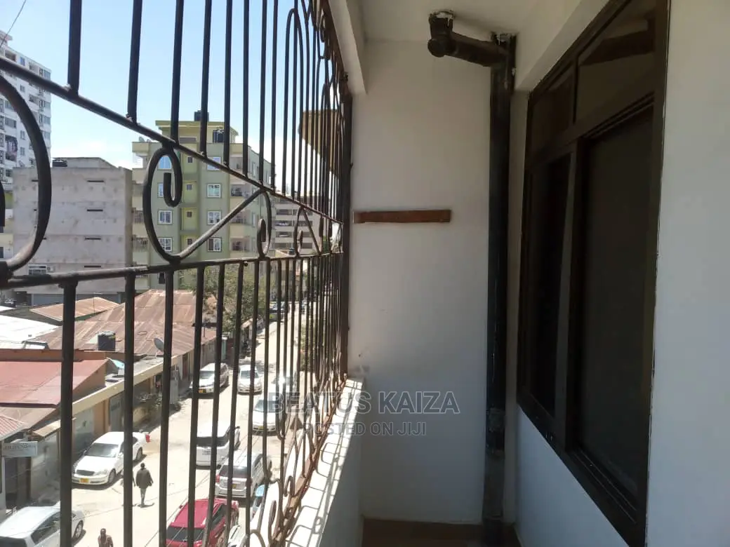 3bdrm Bedsitter in Kariakoo Fire for rent