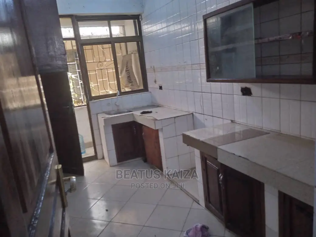 3bdrm Bedsitter in Kariakoo Fire for rent