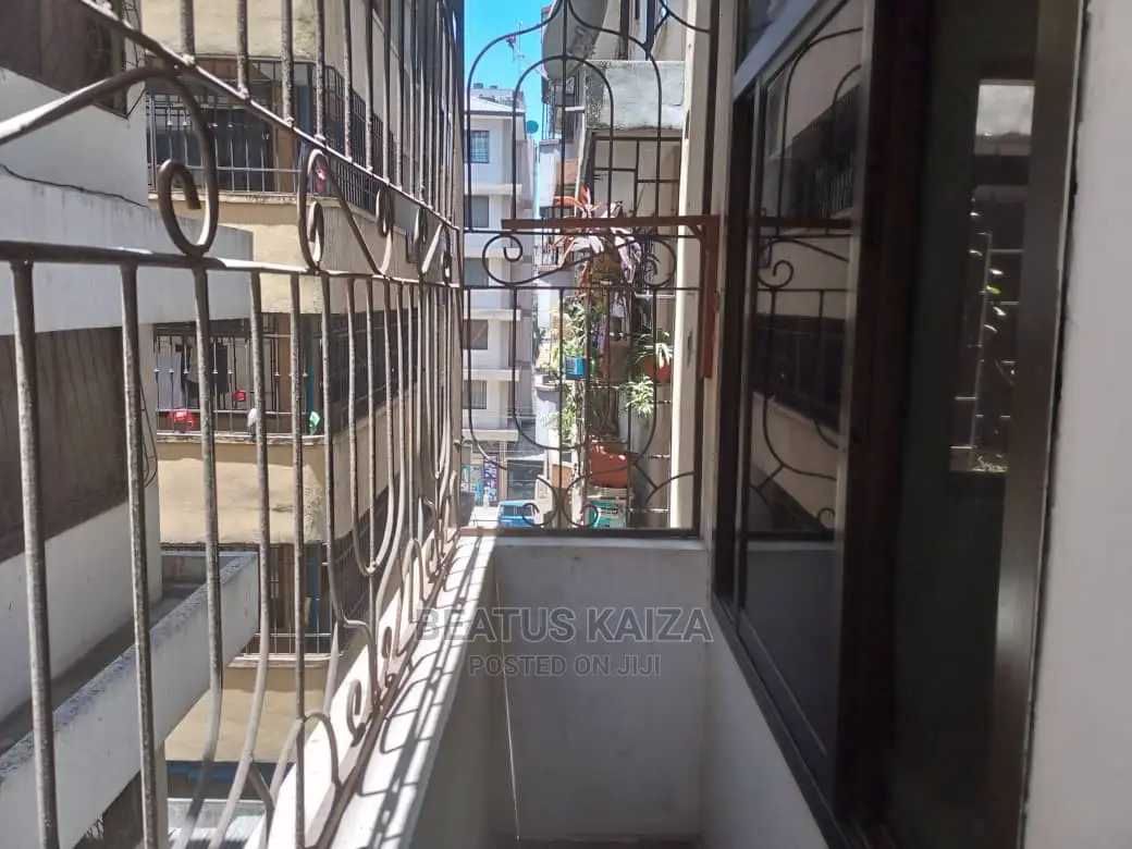 3bdrm Bedsitter in Kariakoo Fire for rent