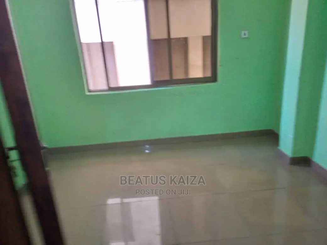 3bdrm Bedsitter in Kariakoo Fire for rent