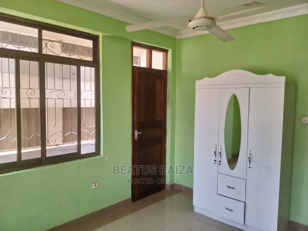 3bdrm Bedsitter in Kariakoo Fire for rent