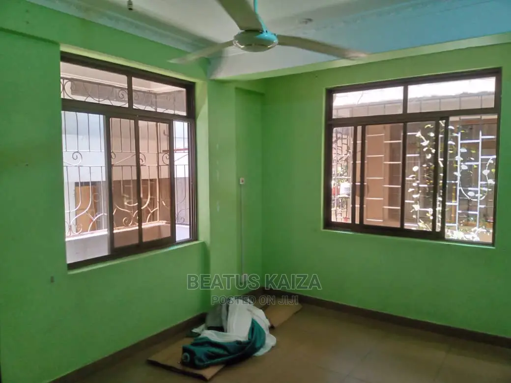 3bdrm Bedsitter in Kariakoo Fire for rent