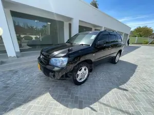 Toyota Kluger 2002 Black