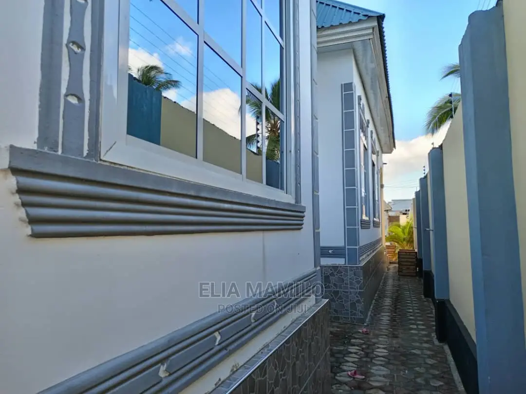 4bdrm House in Kibada, Kigamboni for Sale