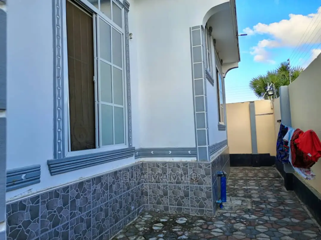 4bdrm House in Kibada, Kigamboni for Sale