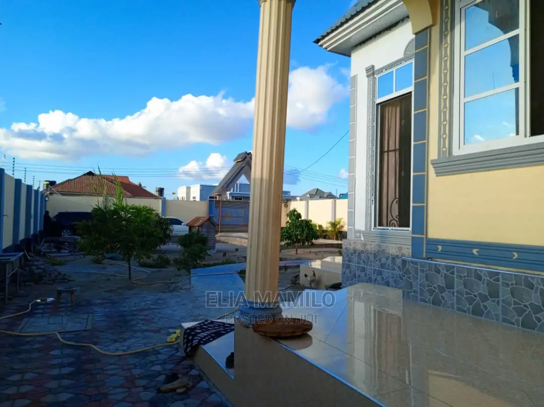 4bdrm House in Kibada, Kigamboni for Sale