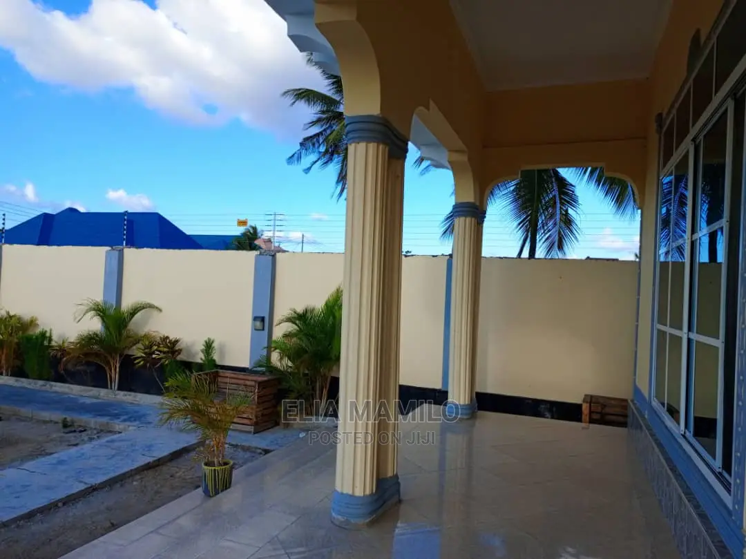 4bdrm House in Kibada, Kigamboni for Sale
