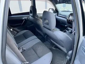 Toyota RAV4 2004 Silver