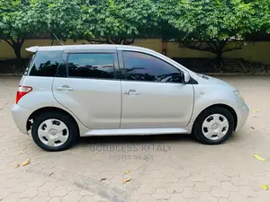 Toyota IST 2006 Silver