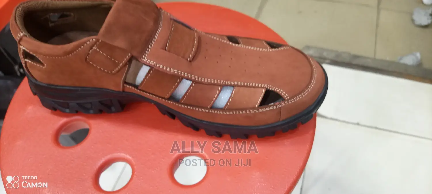 Gten Brown Leather