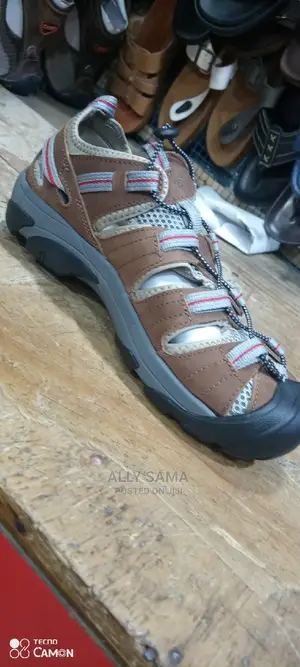 New TEVA Pure Leather Brown