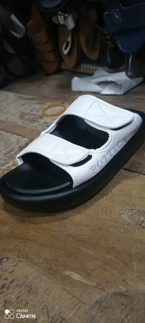 Bottega White