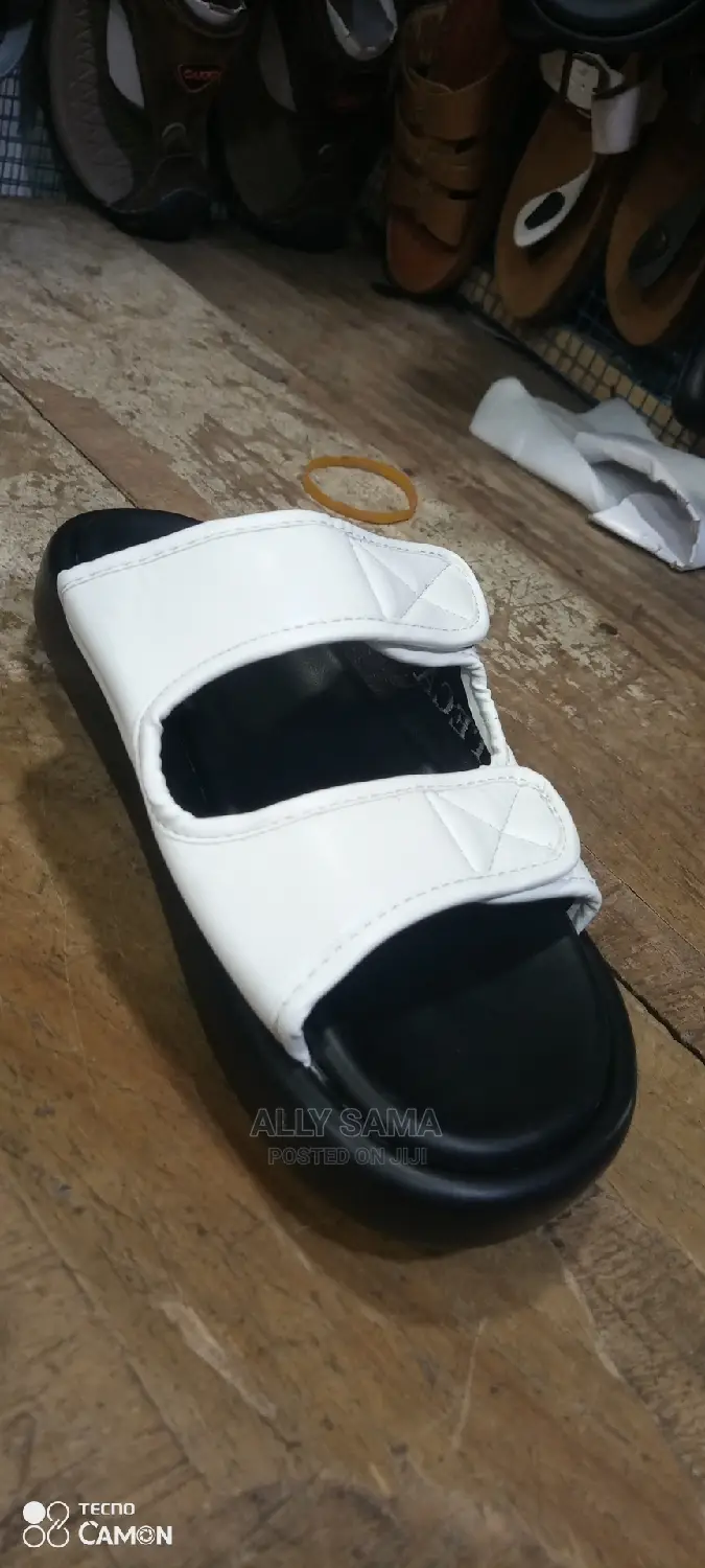 Bottega White