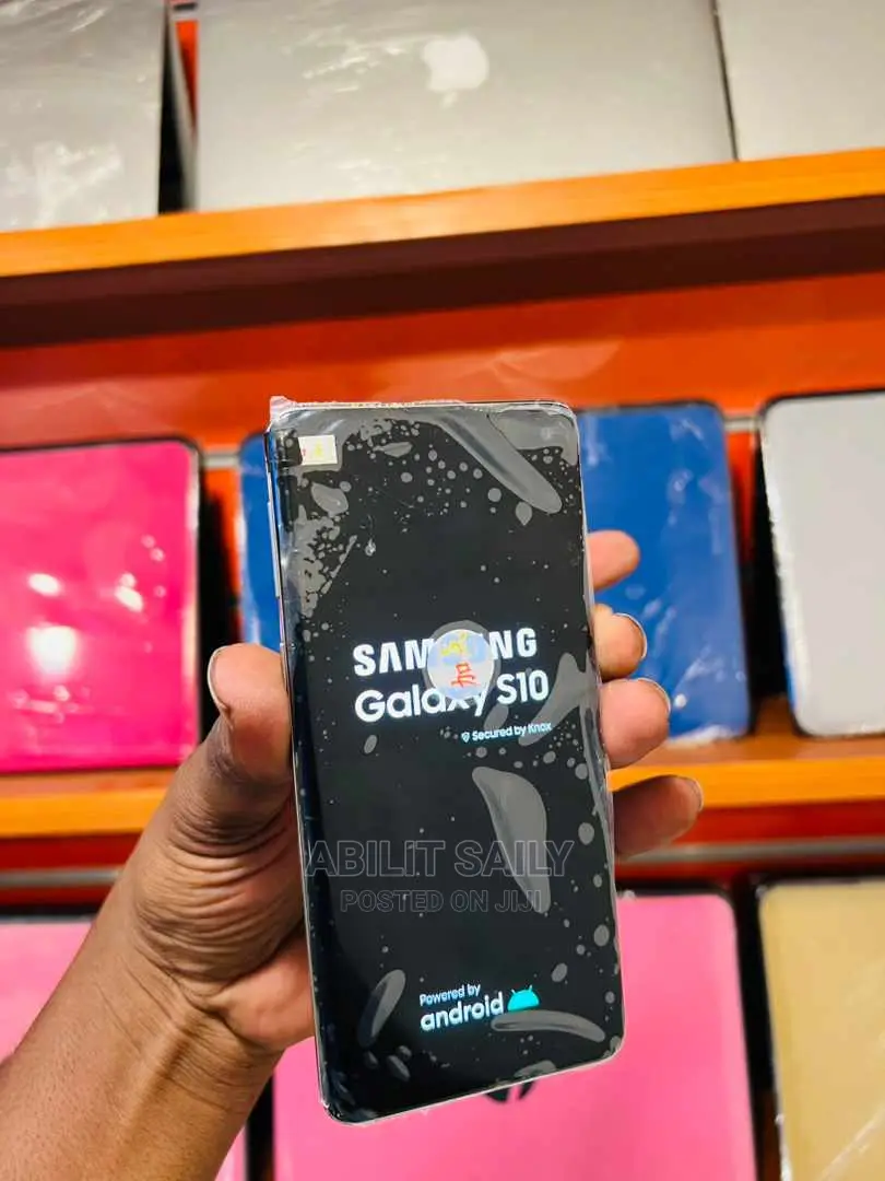 New Samsung Galaxy S10 128 GB Blue