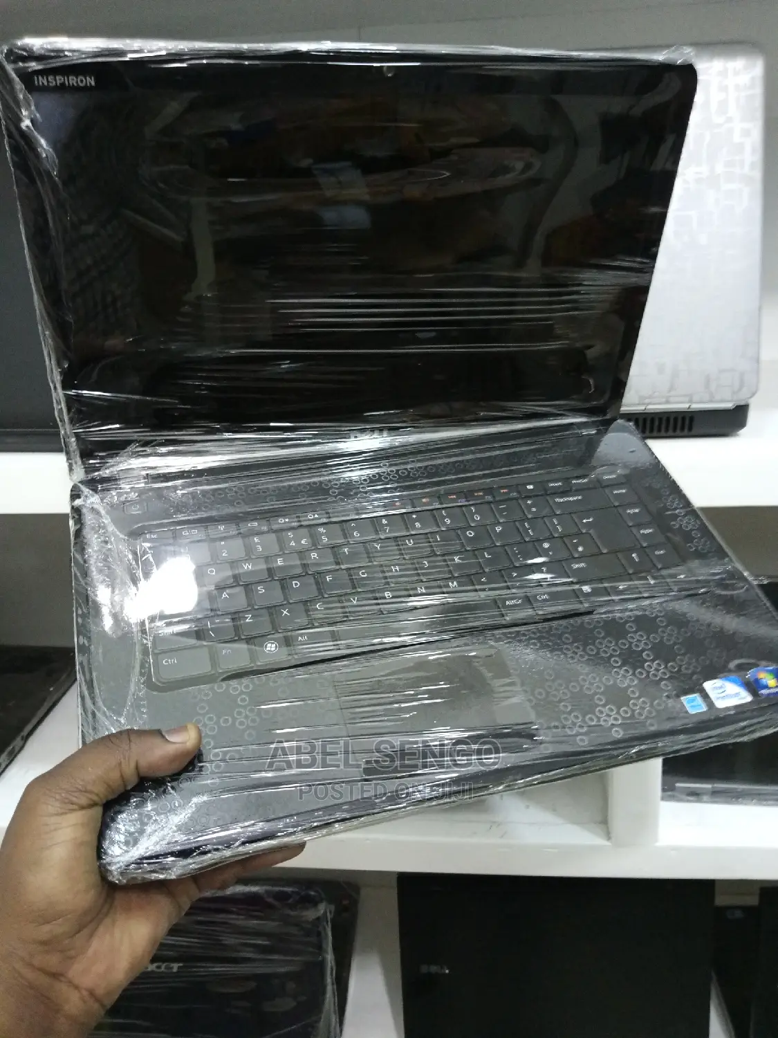 Laptop Dell Inspiron Duo 4GB Intel Core 2 Duo HDD 320GB