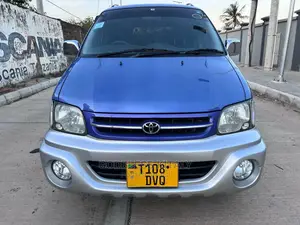 Toyota Noah 2001 Blue