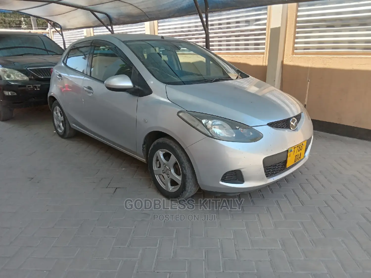 Mazda Demio 2010 Silver