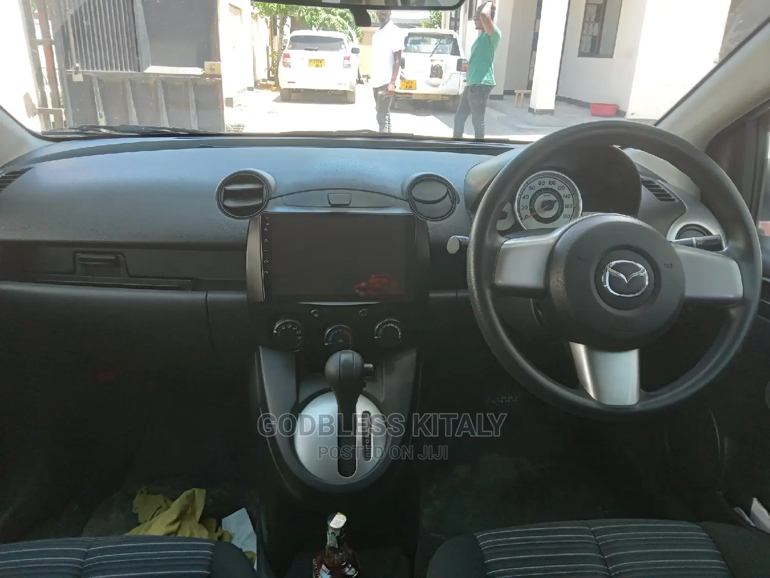 Mazda Demio 2010 Silver