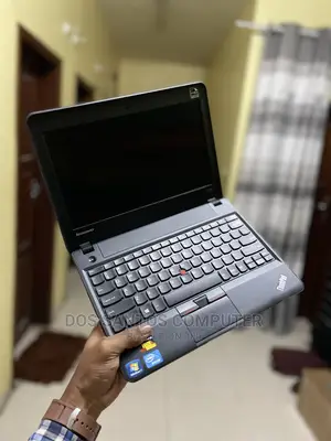 Laptop Lenovo ThinkPad X131e 4GB Intel Core 2 Duo HDD 250GB