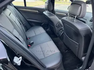 Mercedes-Benz C200 2009 Black