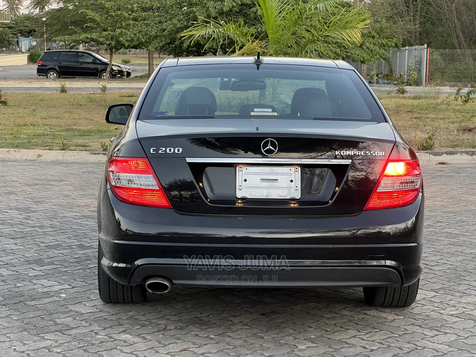 Mercedes-Benz C200 2009 Black