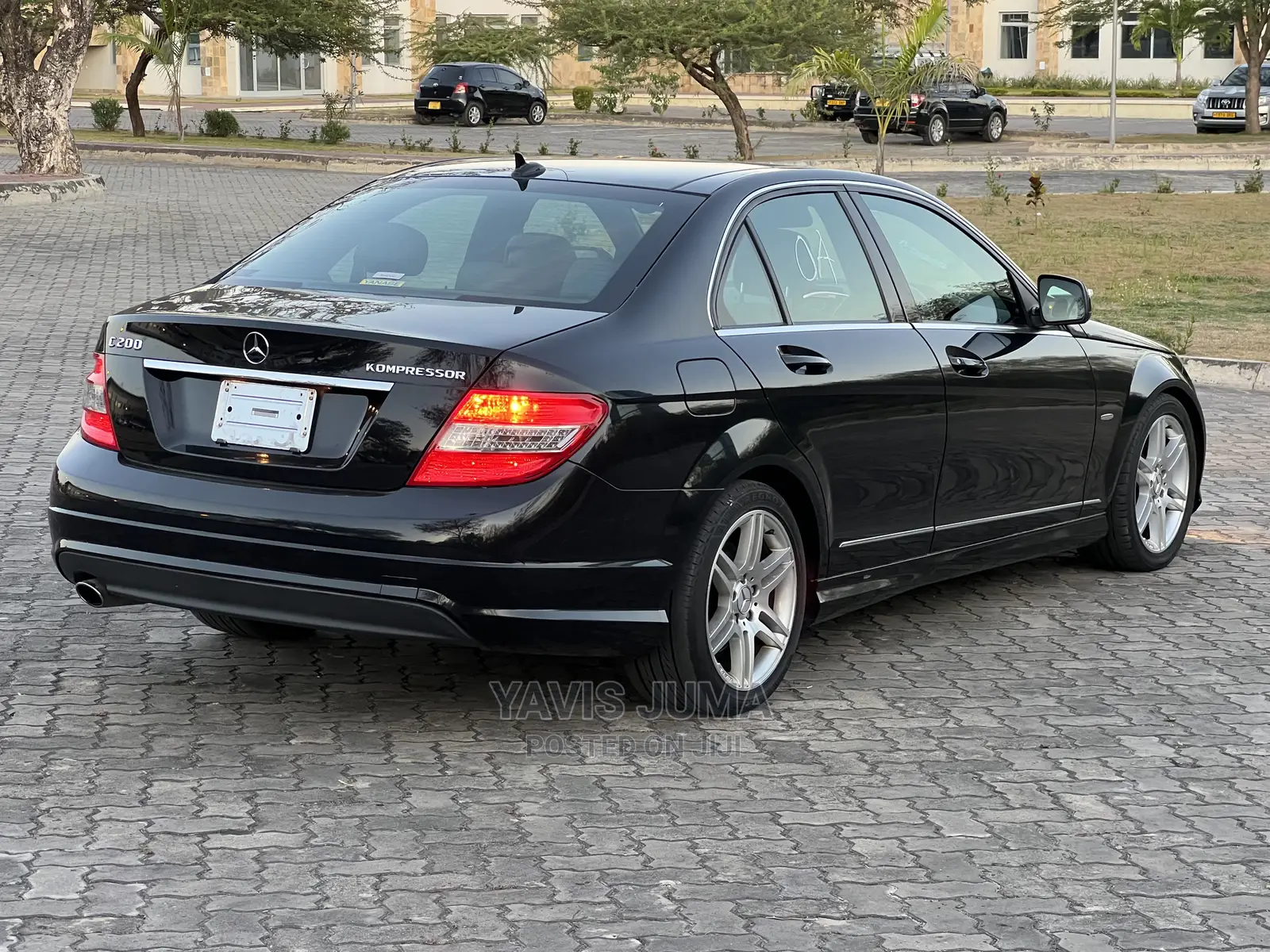 Mercedes-Benz C200 2009 Black
