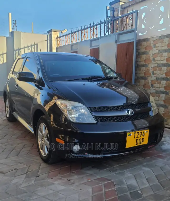 Toyota IST 2006 Black