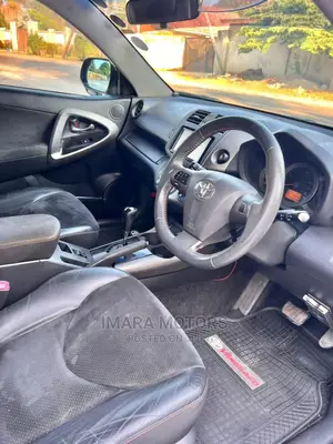 Toyota Vanguard 2012 Black
