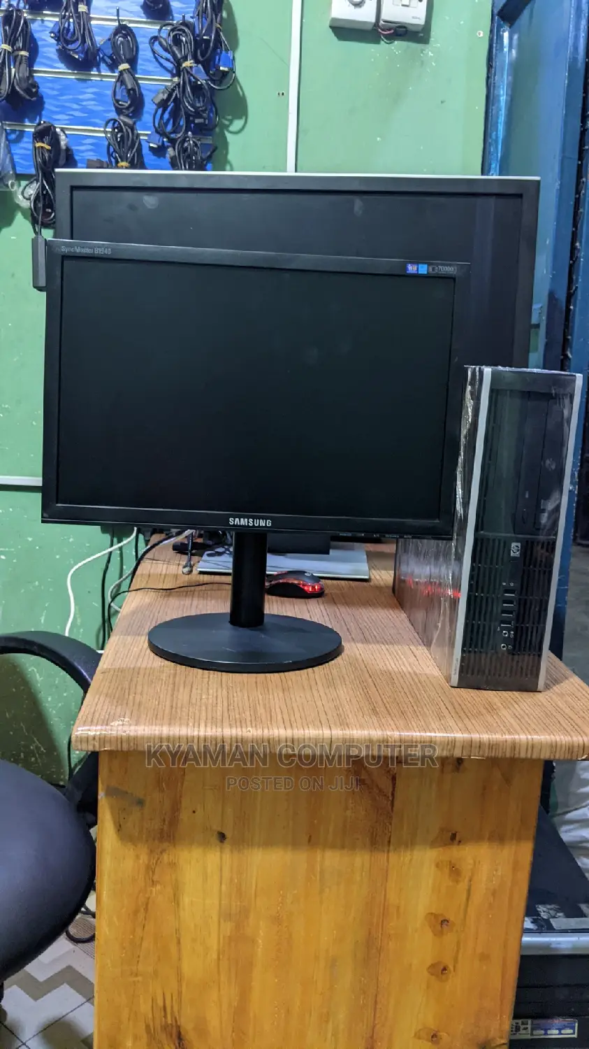 Desktop Computer HP 2GB Intel Core 2 Duo HDD+SSD 250GB