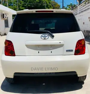 Toyota IST 2003 Pearl