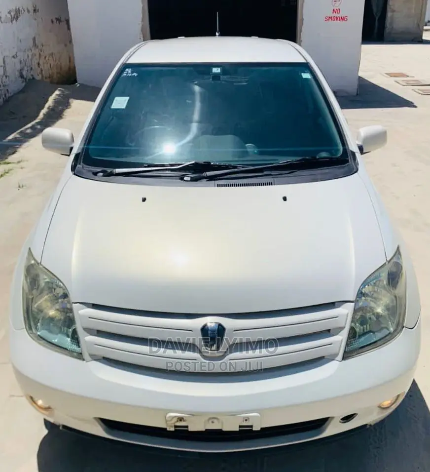 Toyota IST 2003 Pearl