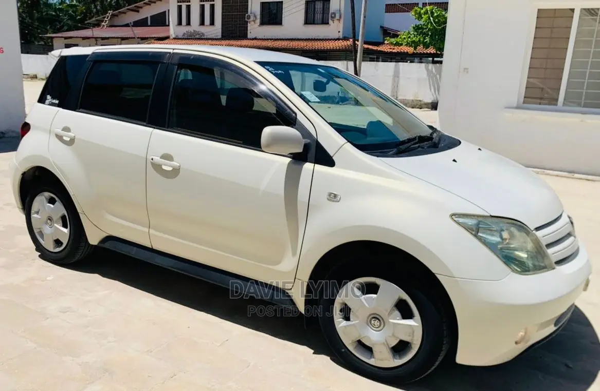 Toyota IST 2003 Pearl
