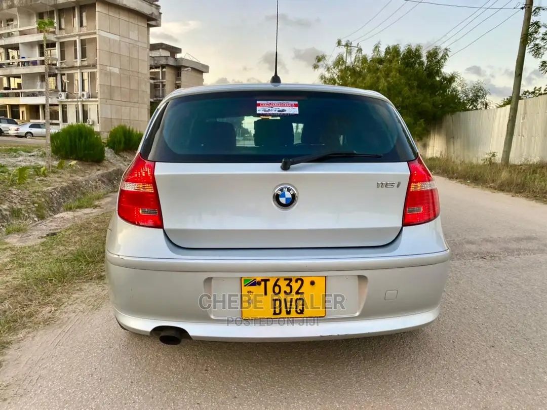 BMW 323i 2010 Silver