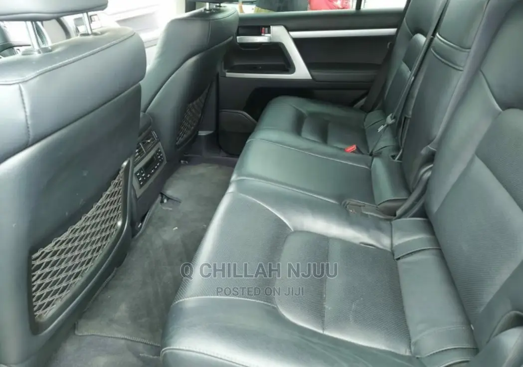 Toyota Land Cruiser 2018 White
