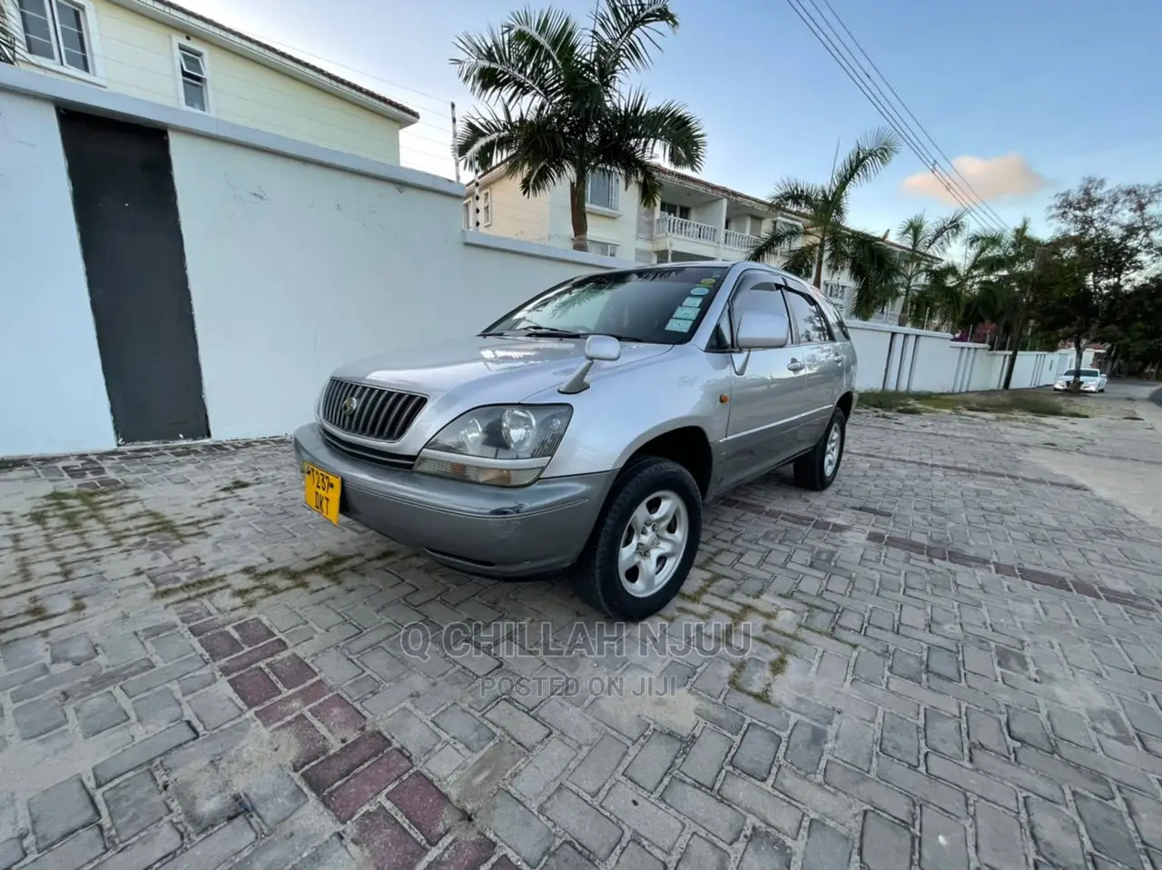 Toyota Harrier 2000 Silver