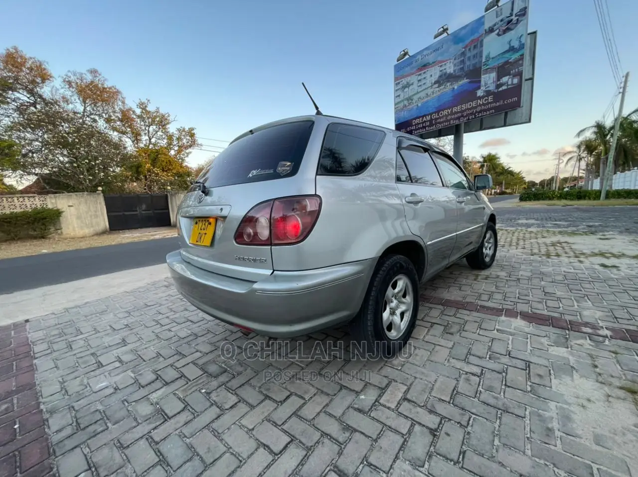 Toyota Harrier 2000 Silver