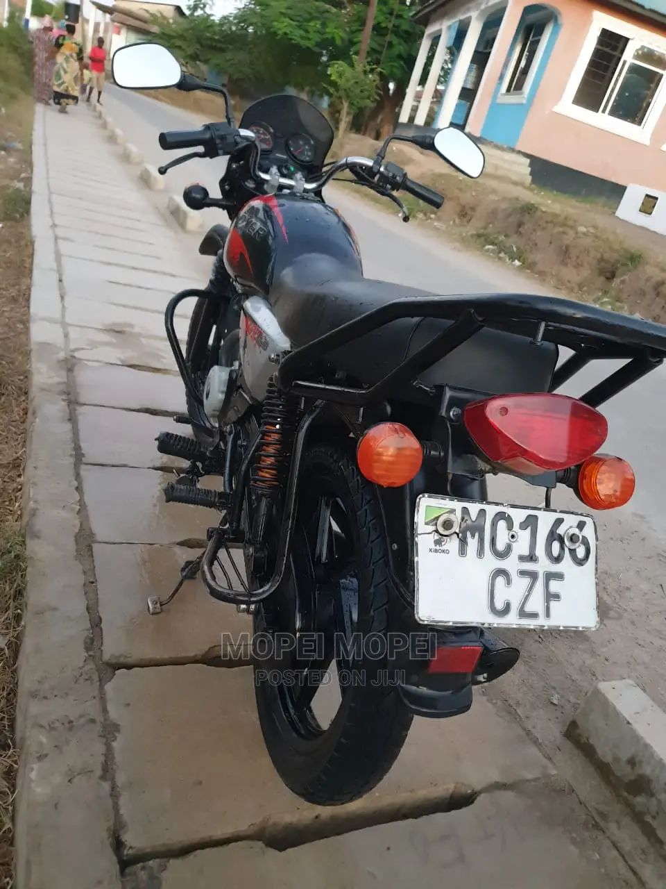 Bajaj Boxer 125 2021 Red