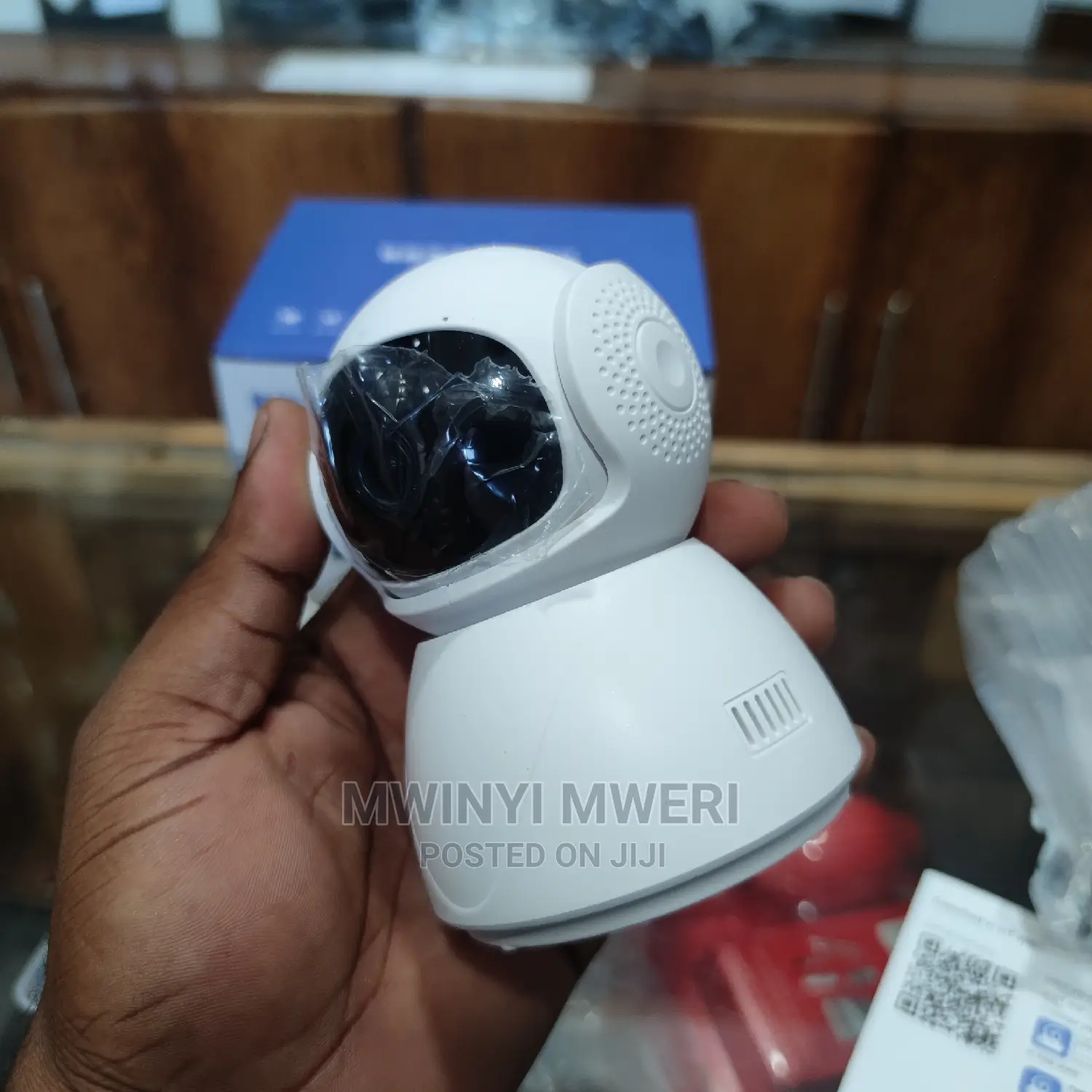 Smart Hd Wireless Motorized Camera With 128gb Memory